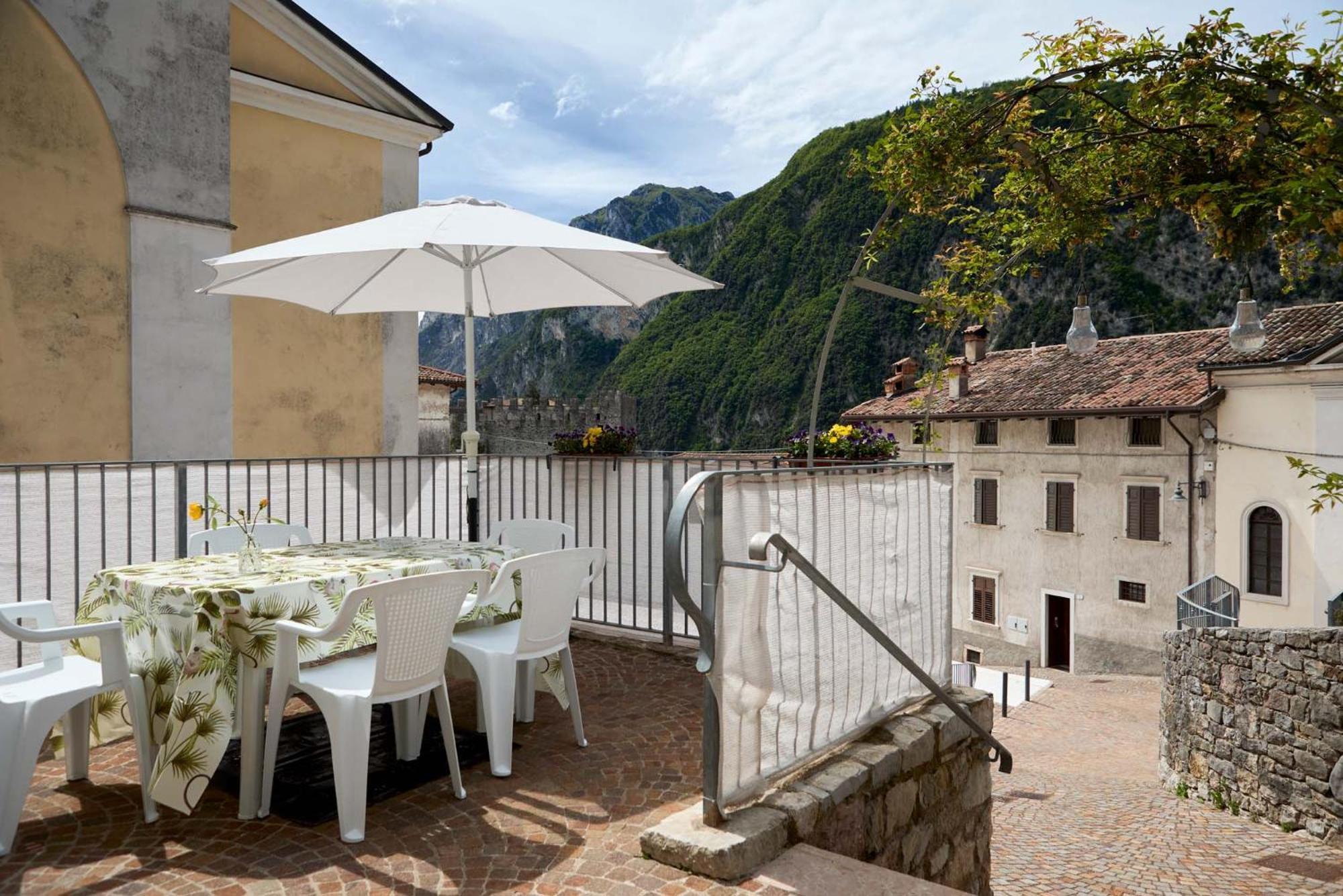 Appartamento Ania Vista Castello Tenno Eksteriør bilde